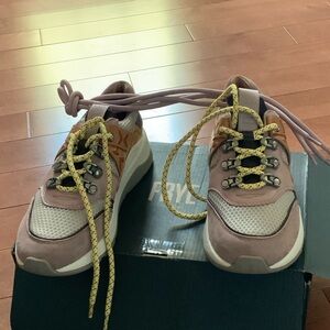 Frye Women's Pink and Yellow Lace-Up Sneakers